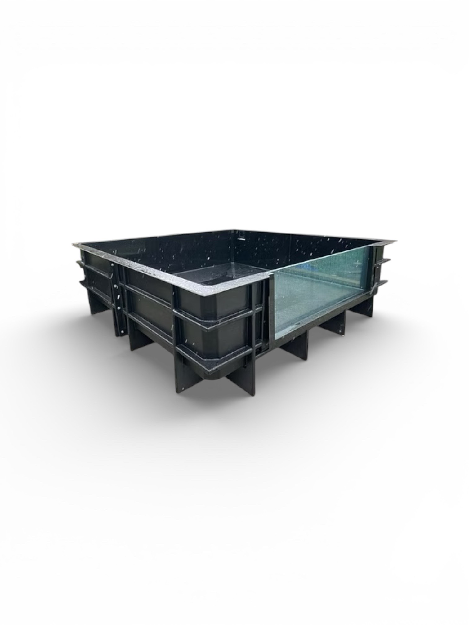 EZ-Pond EZ-4000i fibreglass koi tank with infinity viewing window supplied by authorised UK stockist West Midlands Koi